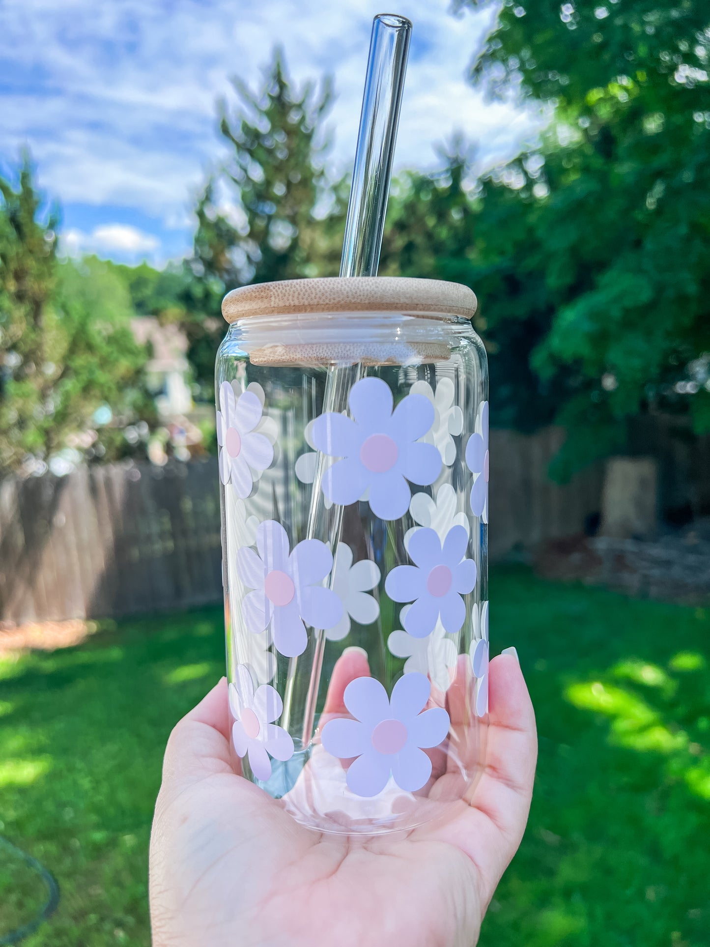 Vaso de vidrio floral estetico